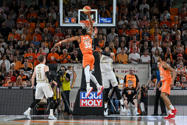 在新赛季交 在新赛季交