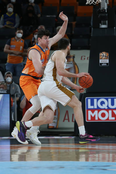 欢笑中成长 欢笑中成长