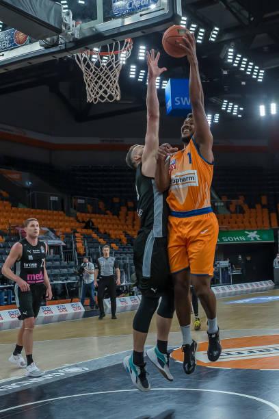 伤缺不仅影 伤缺不仅影