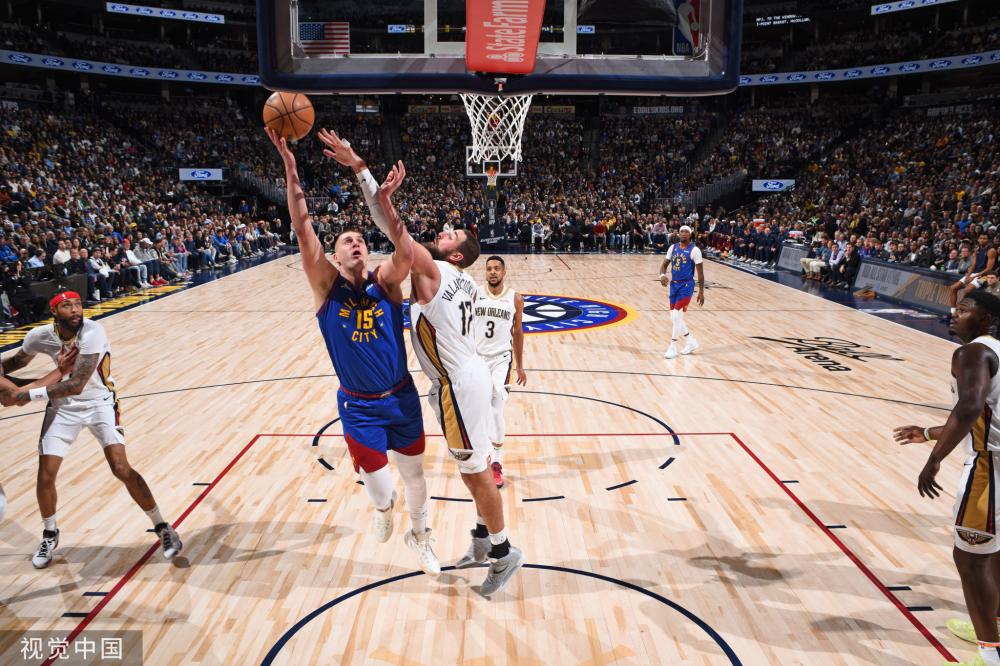 论员和分析 论员和分析